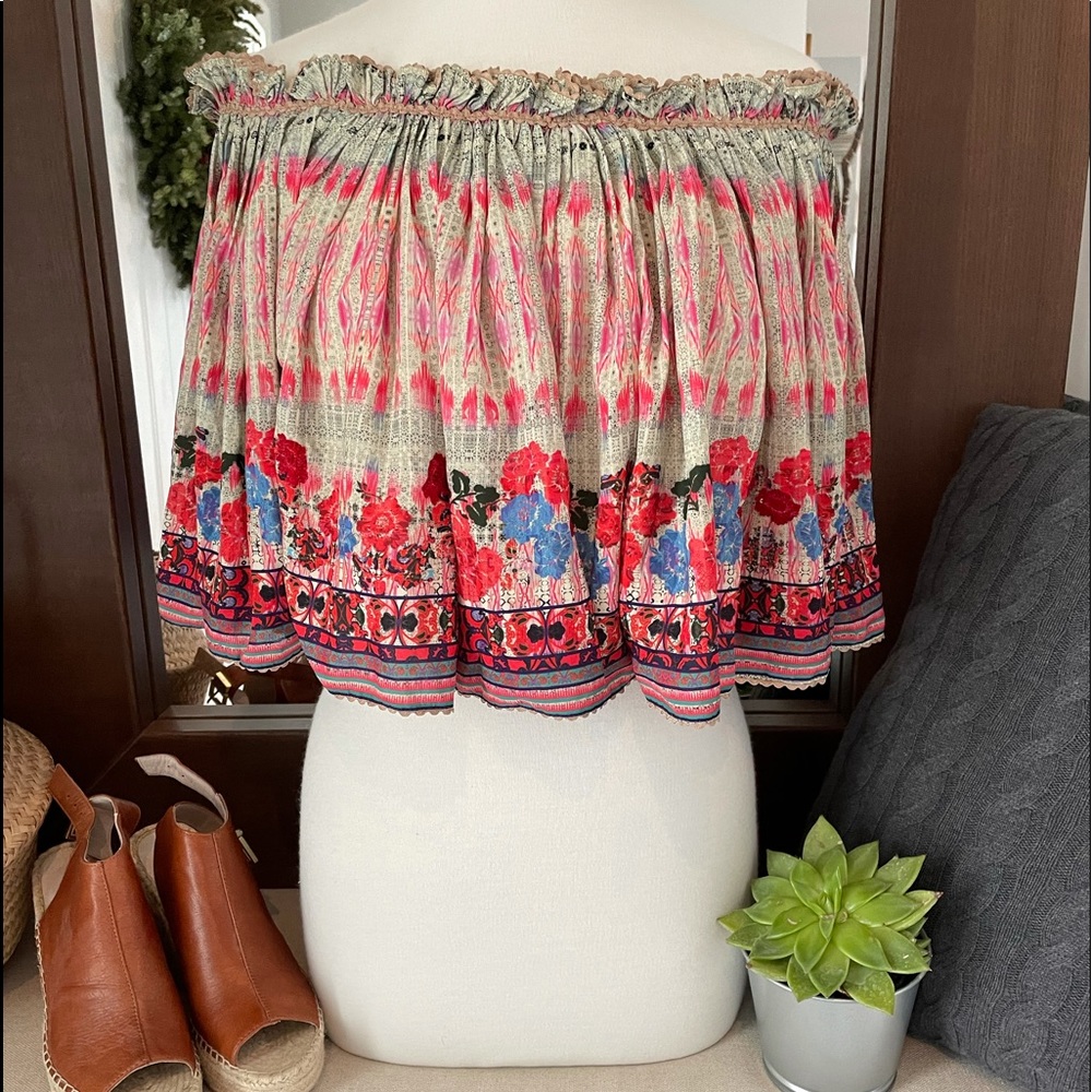 Anthropologie fiesta crop top ..NWT